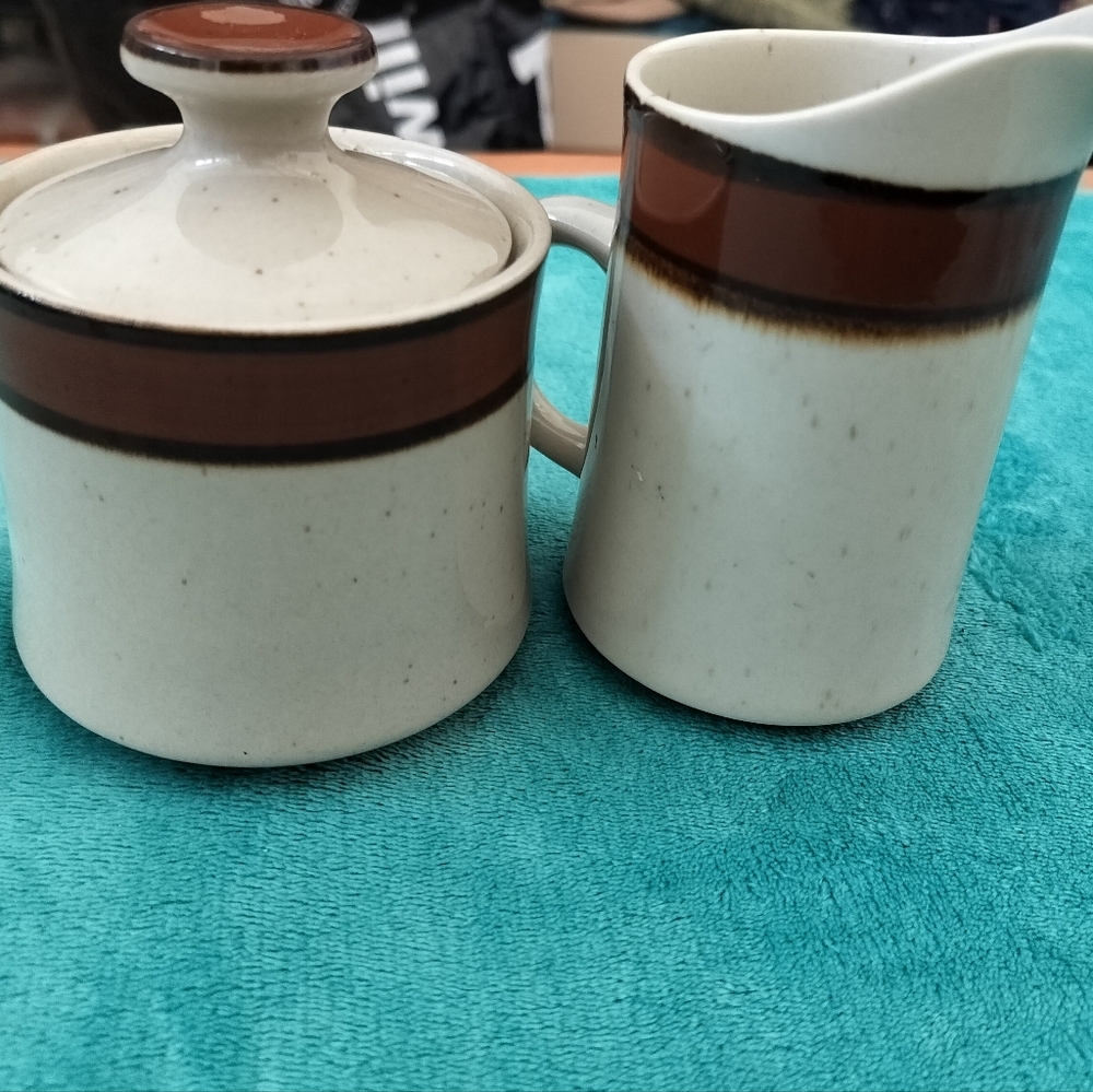 Rainbow Stoneware Creamer & Sugar Bowl With Lid, mid-century Japan 660 Espresso